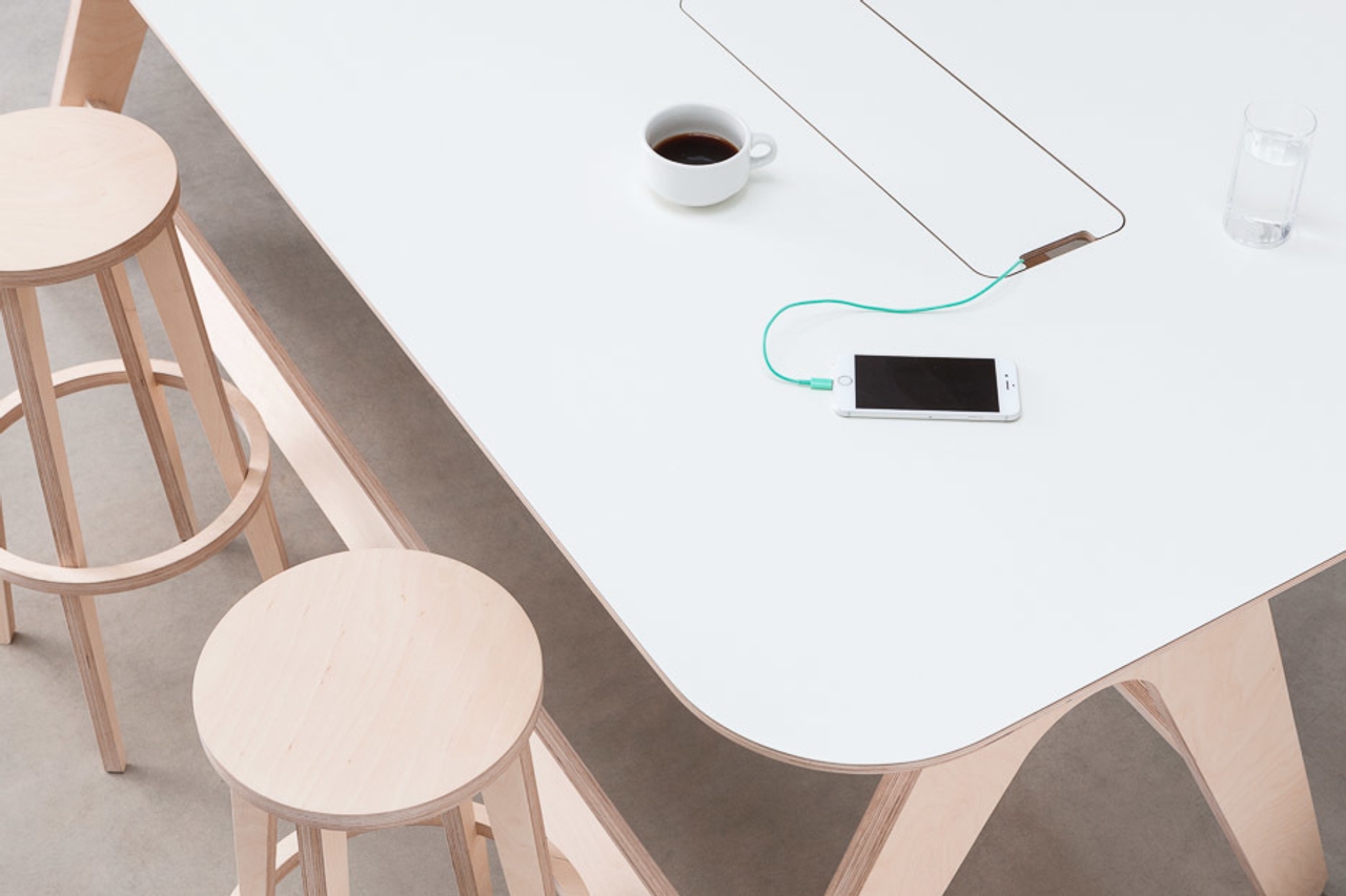 opendesk furniture breakout table blog body image Shot2 1903 v01