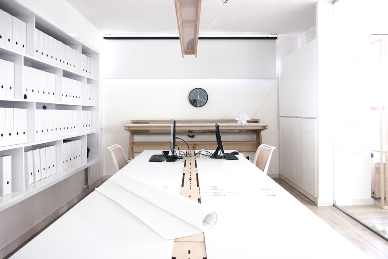 Mill Architects workspace with 2 Lean Desks